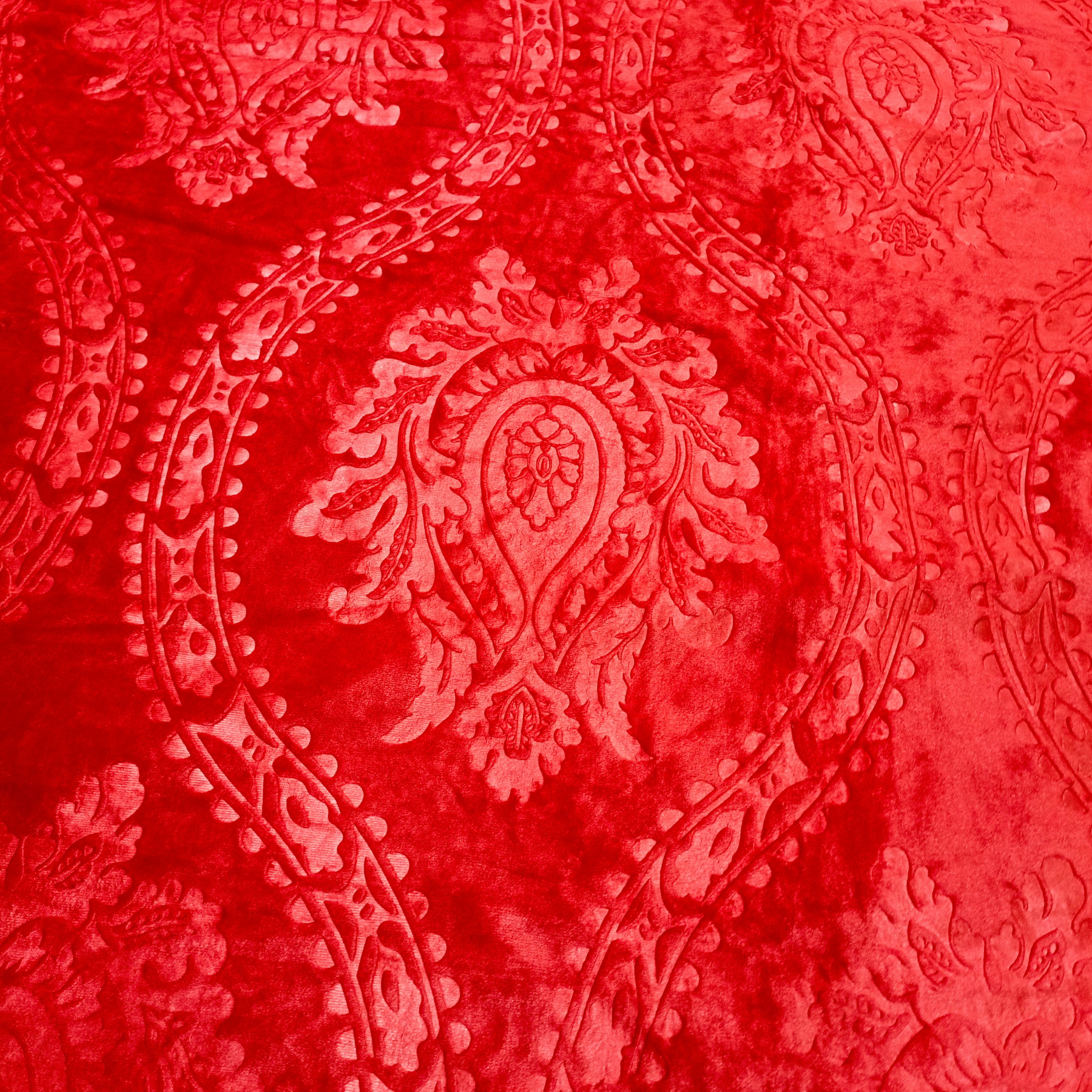 Fleece Blanket Red Double Throw - trendifypk
